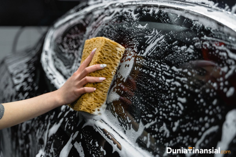 Daftar Tempat Cuci Mobil Premium Terdekat dan Harganya