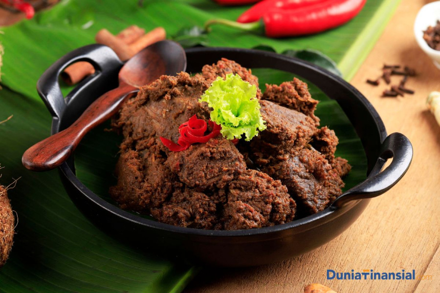 8 Makanan dari Indonesia yang Mendunia, Rendang Nomor 1